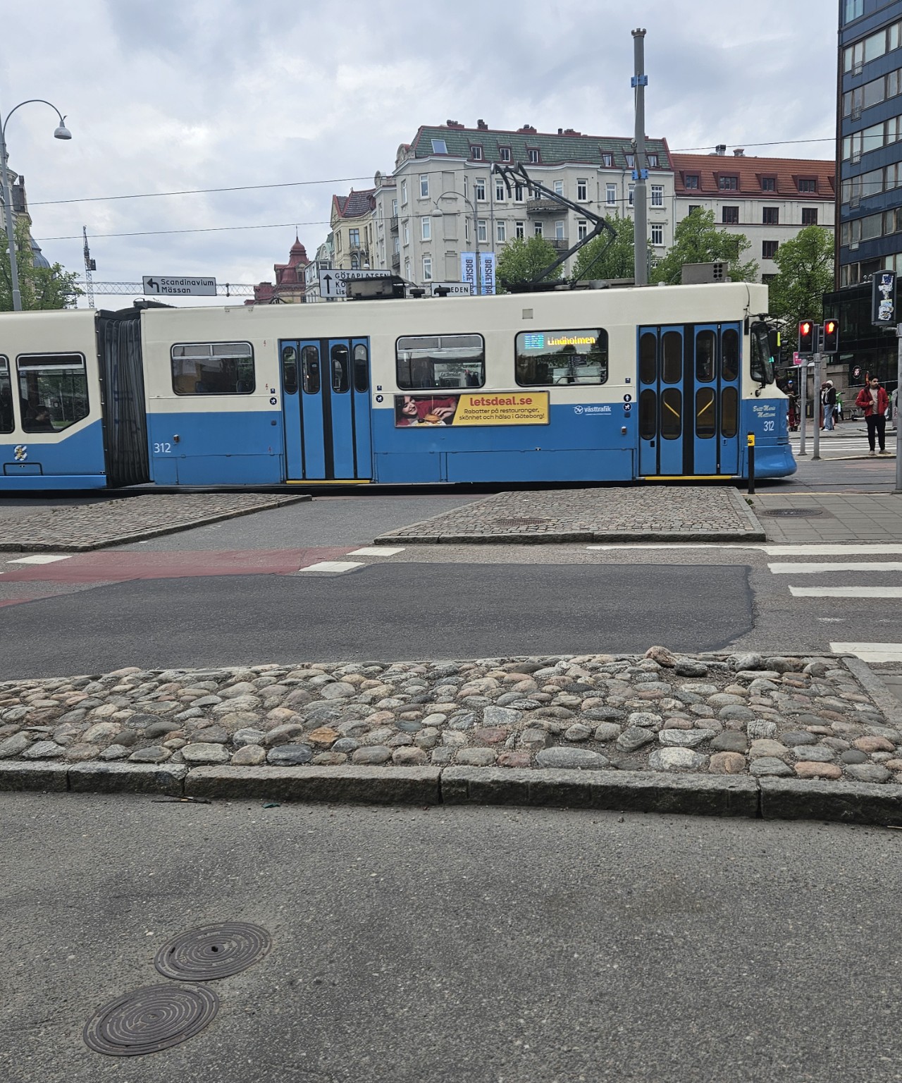Spårvagn i Göteborg på väg mot Scandinavium