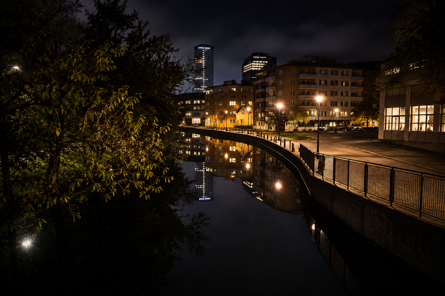 En stilla kanal med reflektioner av staden i kvällsljuset — en bild om närvaro och inre lugn